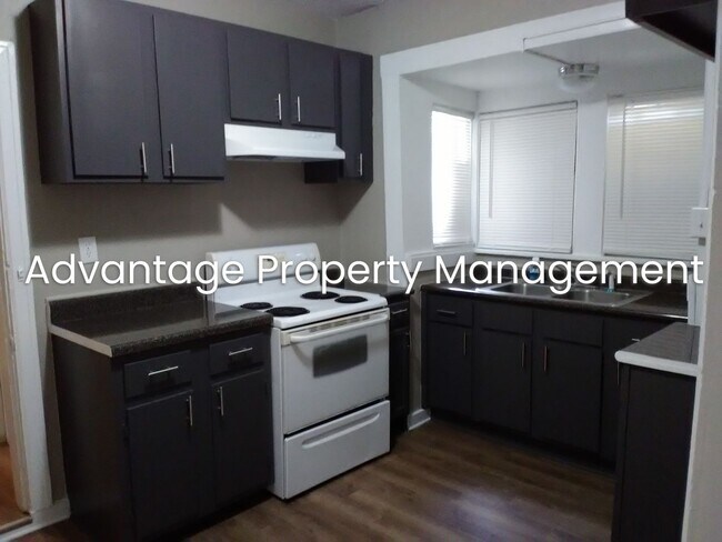 Building Photo - University of Memphis Area Home for Rent