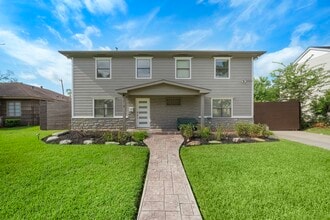 Building Photo - 3818 Southmore Blvd