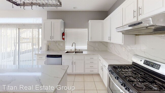 Foto del edificio - 5 br, 3 bath House - 424 Akindale Way