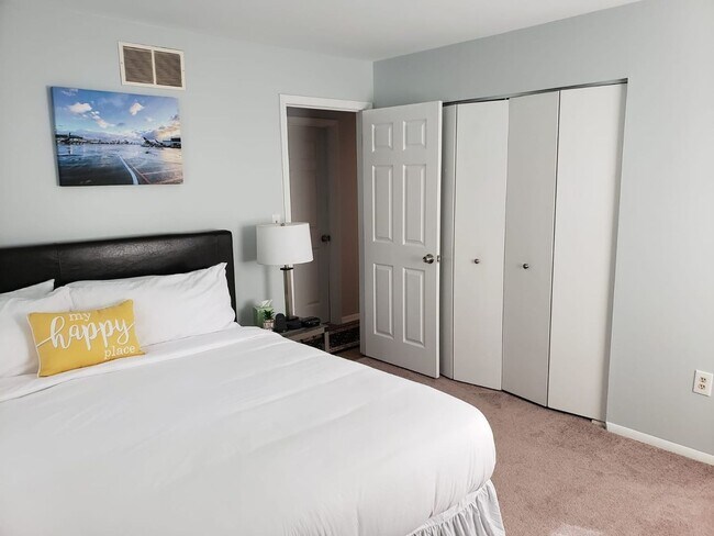 Foto del edificio - 202 Glen Rd