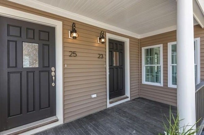 Building Photo - Breathtaking gorgeous 2bd unit in a quiet ...