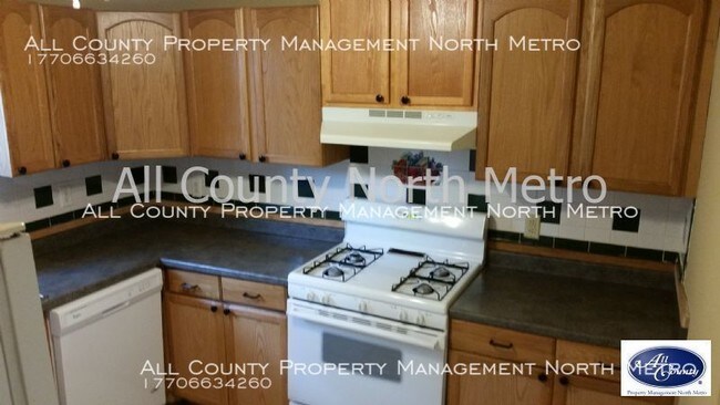 Building Photo - 3BR/2.5BA Duplex in Downtown Woodstock!