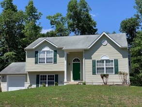 Building Photo - 8717 Forest Glen Cir