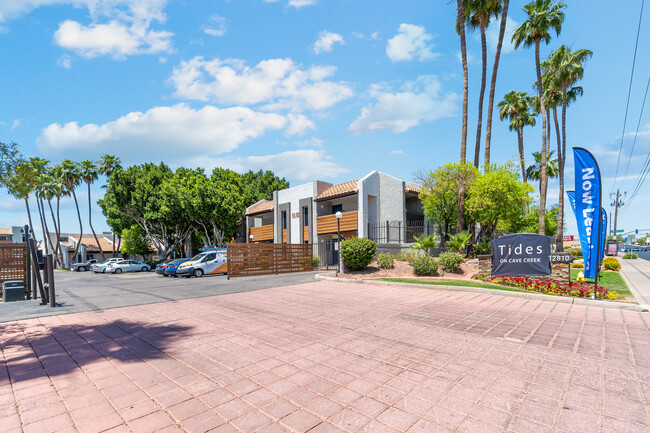 Building Photo - Tides on Cave Creek