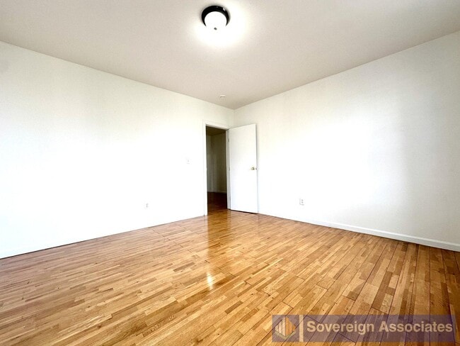Foto del edificio - 3620 Broadway