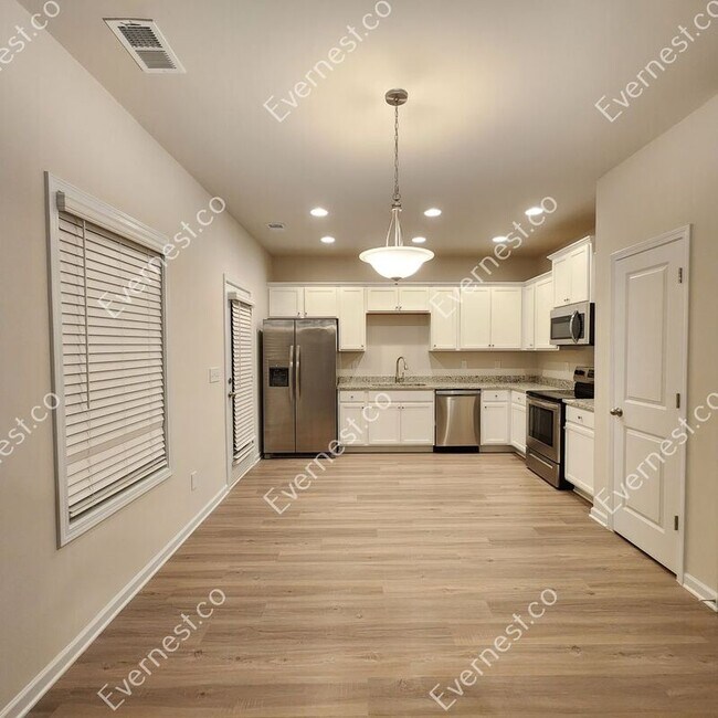 Foto del edificio - 210 Venture Dr