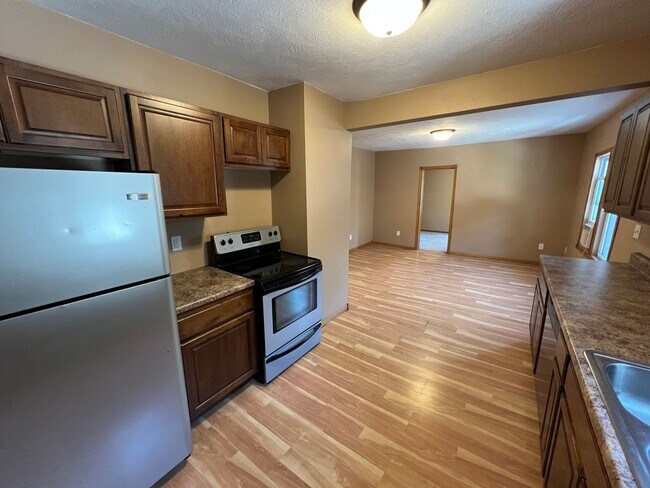 Foto del edificio - Upper Level 1 Bedroom, 1 Bathroom Apartmen...