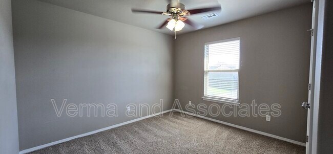 Foto del edificio - 5007 SW Fieldstone Blvd