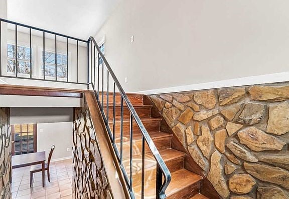 Foto del edificio - 303 E Staunton Ave