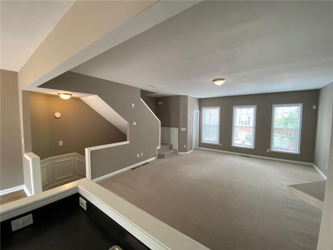 Foto del edificio - 4019 Howell Park Rd