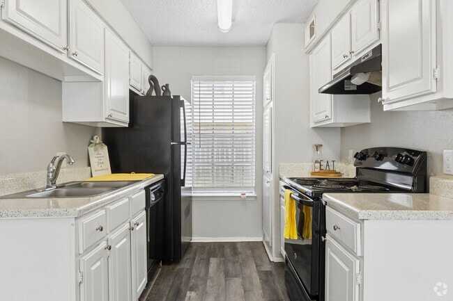 Interior Photo - Crestbrook Apartments