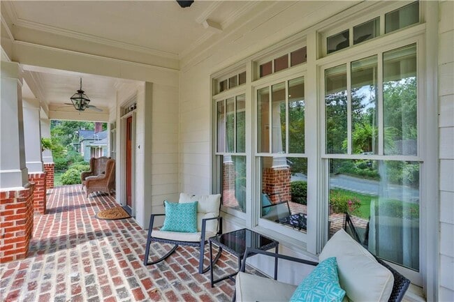 Foto del edificio - 778 Piedmont Way NE