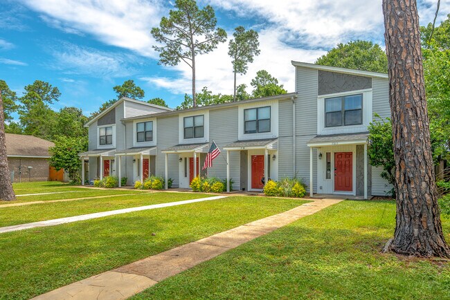 5 Unit Complex - 3260 Cypress Ln