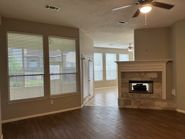 Building Photo - 18818 Harbor Key Cir