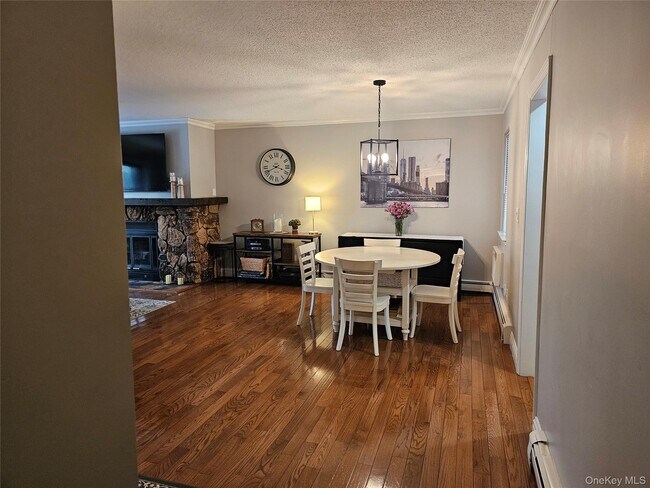 Building Photo - 3 Briarcliff Dr S