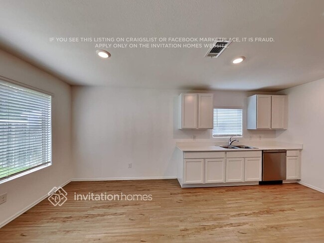 Building Photo - 18606 Via Barletta Ln