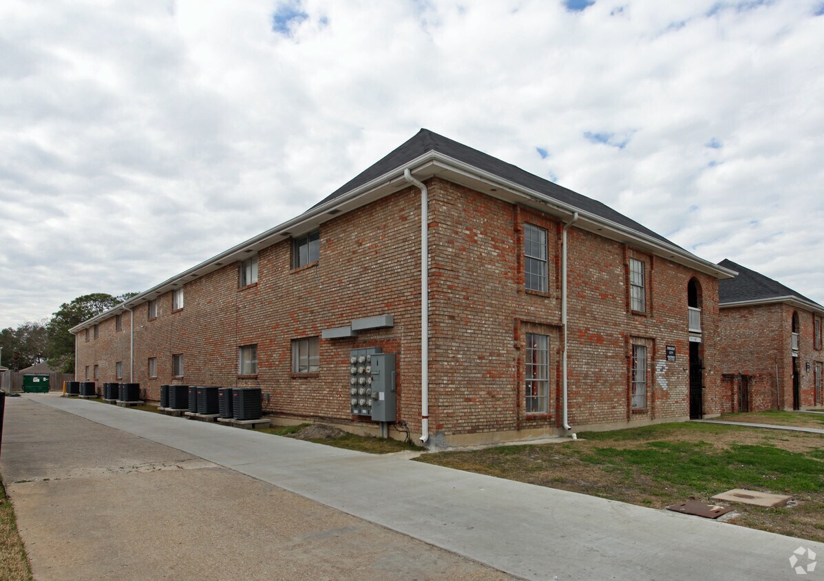 Primary Photo - crescent city apartments