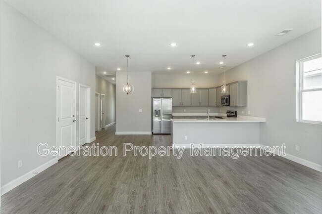 Foto del edificio - 549 Strong Ave