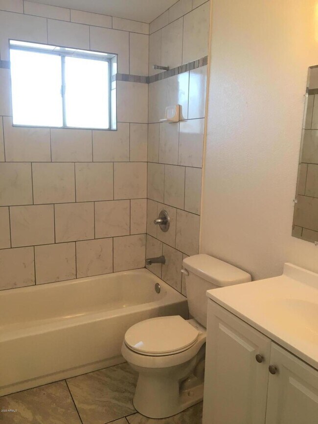 Foto del edificio - 410 3rd St