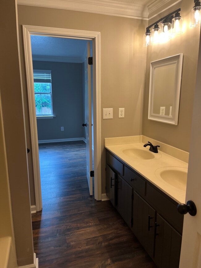 Double sink vanities upstairs and down - 445 Brackinhouse Pl