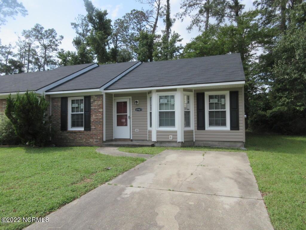 1947 Rolling Ridge Dr, Jacksonville, NC 28544 Townhouse for Rent in