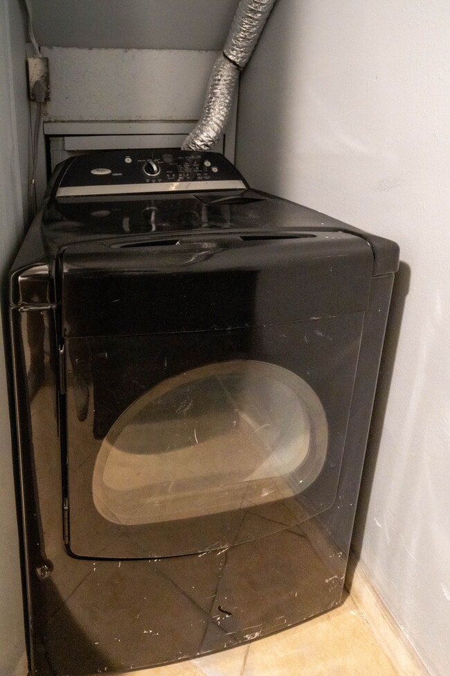 Photo - 1714 E St NE Townhome