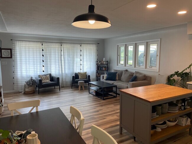 Foto del edificio - 29472 Albion Rd