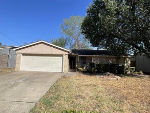 Building Photo - 5315 Windy Meadow Dr