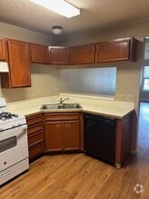 Building Photo - 2227 E Stassney Ln