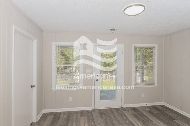 Building Photo - 1676 Hurley Cir