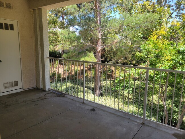 Foto del edificio - 44734 Adam Ln