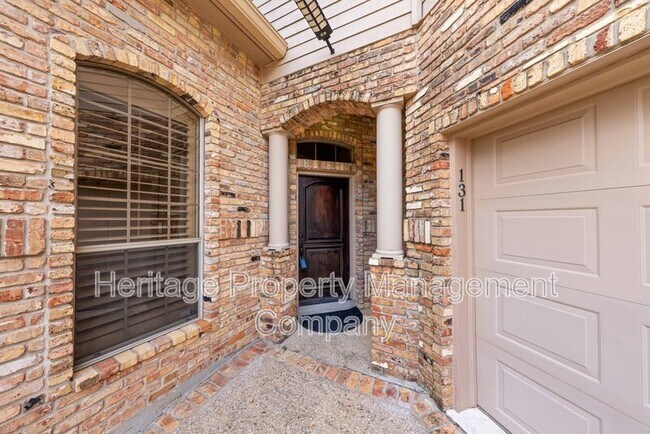 Foto del edificio - 131 Westcourt Ln