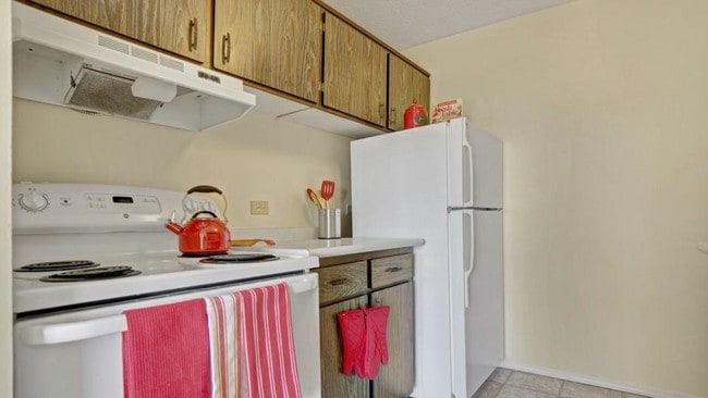 Interior Photo - Hilltop Towers