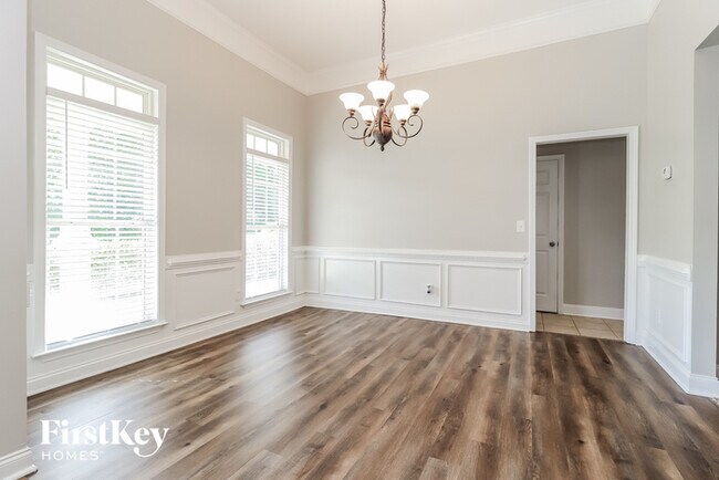 Foto del edificio - 16 Roberson Dr