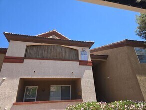 Building Photo - 231 W Horizon Ridge Pkwy