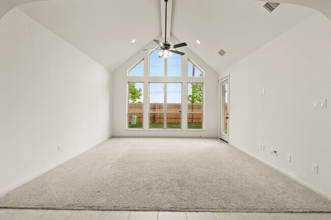 Foto del edificio - 6018 Bristol Spur Ln