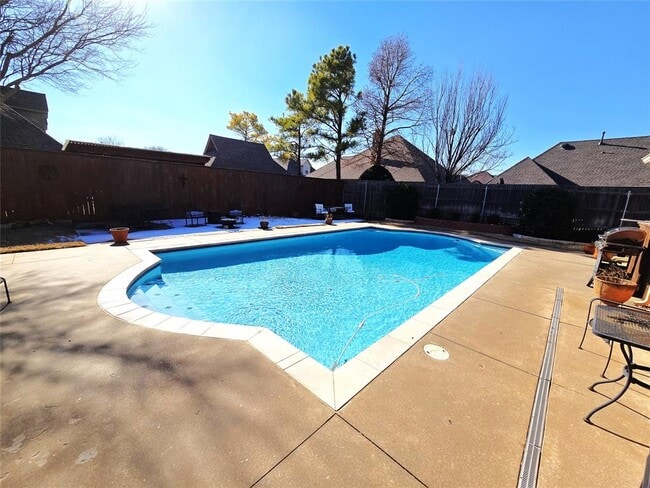 Foto del edificio - 14509 Oakmond Rd