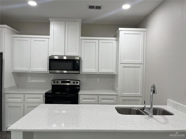Building Photo - 1300 W Sucre Dr