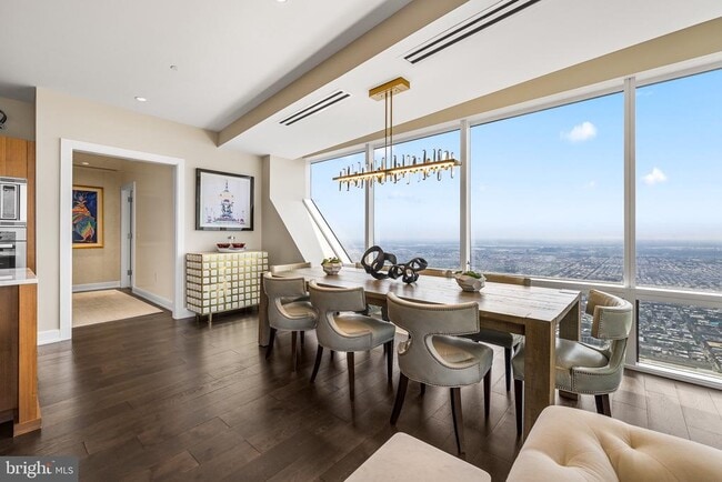 Building Photo - 50 S 16th St