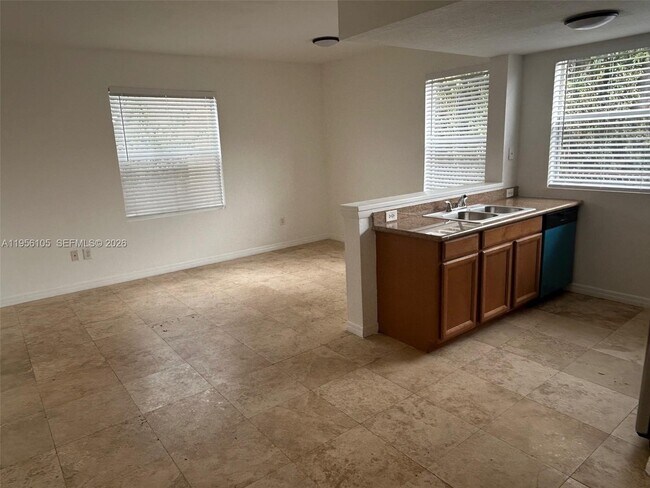 Foto del edificio - 953 SW 10th St