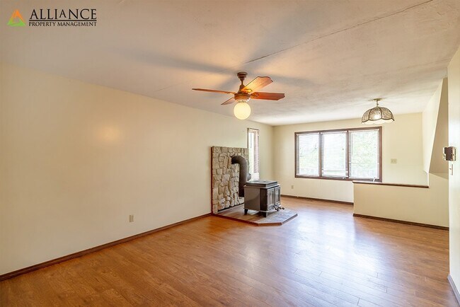 Foto del edificio - Enormous House!  ~ Washer & Dryer ~