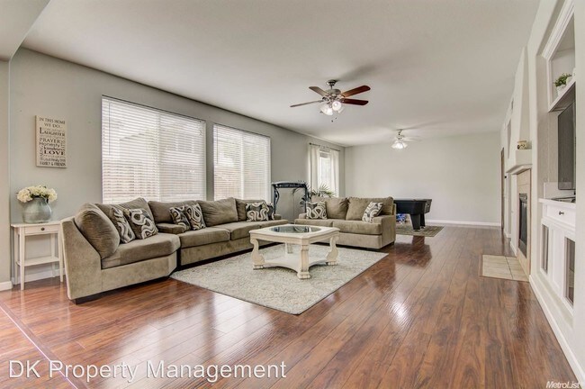 Foto del edificio - 2532 Abbeyhill Rd