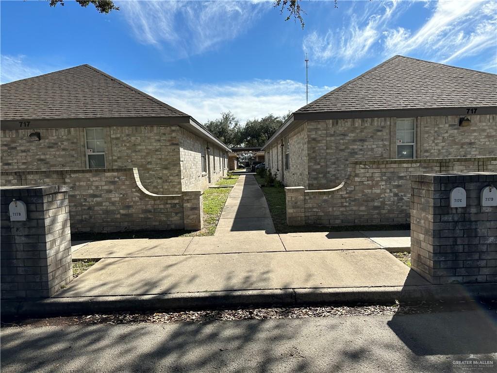717 Nightingale Ave Unit 1, McAllen, TX 78504 Room for Rent in