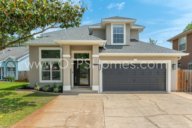 Foto del edificio - AVAILABLE BY JULY 15
