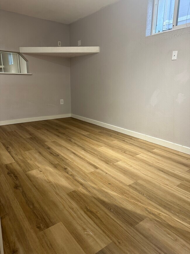 1330 S Grant St Unit Basement Apartment, Denver, CO 80210 Apartments