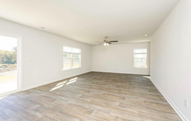 Building Photo - 503 Jack Pine St