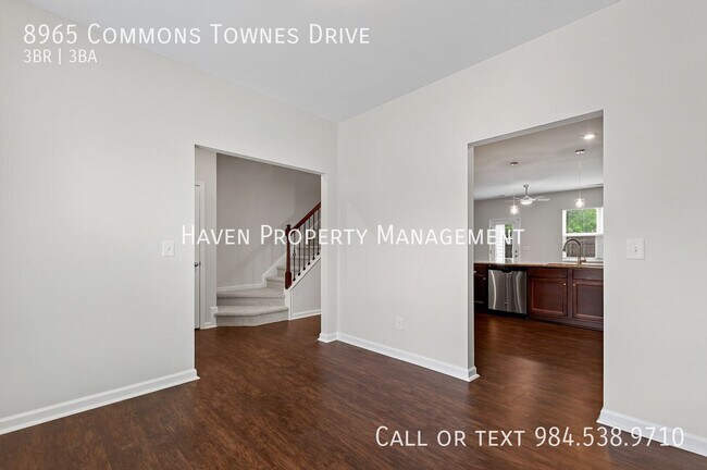 Foto del edificio - 8965 Commons Townes Dr