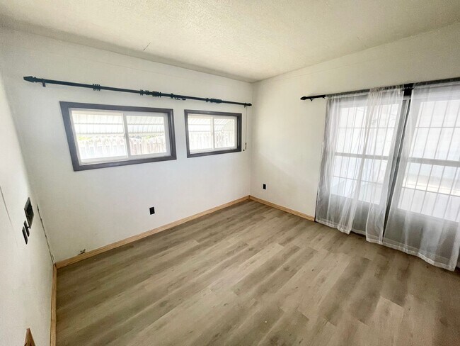 Foto del edificio - 621 N Kimball Ave