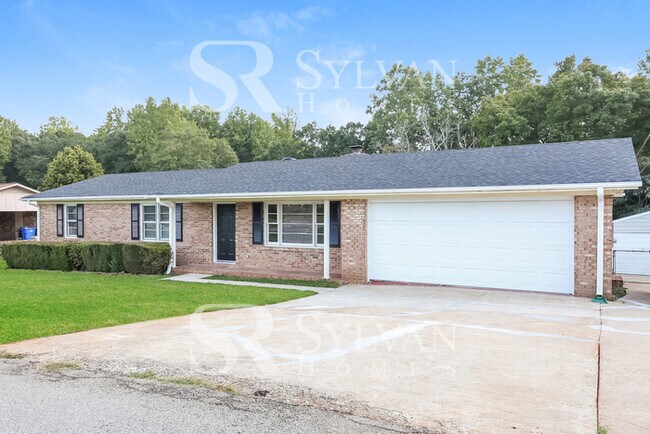 Foto del edificio - 413 Boling Rd