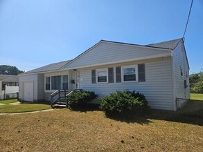 Building Photo - 2213 Wharton Ave